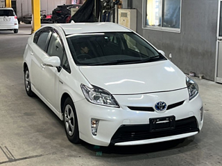 TOYOTA PRIUS 2013