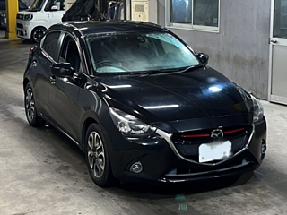 MAZDA DEMIO 2016