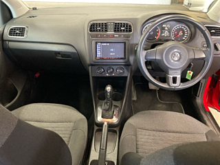 VOLKSWAGEN POLO 2014
