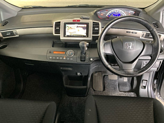 HONDA FREED 2011
