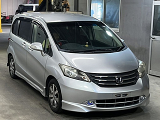 HONDA FREED 2010