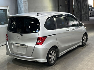 HONDA FREED 2010