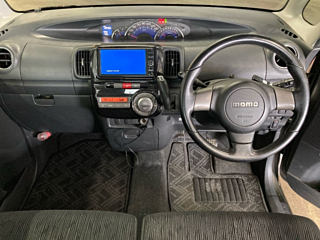 DAIHATSU TANTO 2011