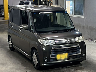 DAIHATSU TANTO 2011