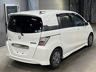 HONDA FREED 2013