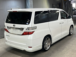 TOYOTA VELLFIRE 2009
