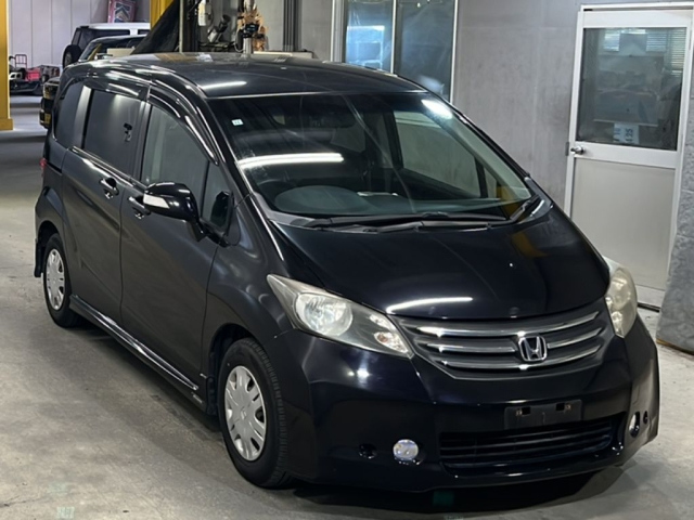 HONDA FREED 2011