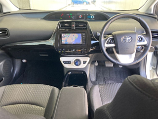 TOYOTA PRIUS 2018