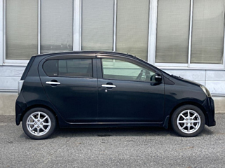DAIHATSU MIRA E S 2012