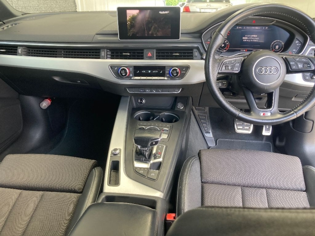AUDI A4 2018