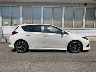 TOYOTA AURIS 2016