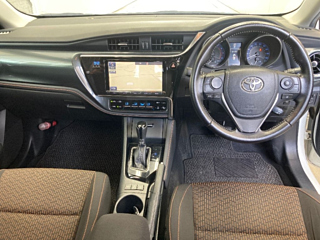TOYOTA AURIS 2016