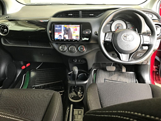 TOYOTA VITZ 2020