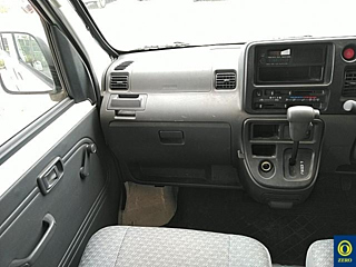 DAIHATSU HIJET VAN 2013