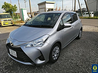 TOYOTA VITZ 2018