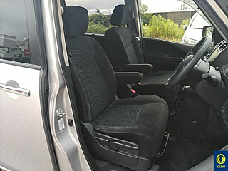 NISSAN SERENA 2016