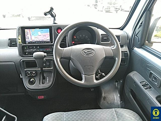 DAIHATSU HIJET VAN 2013