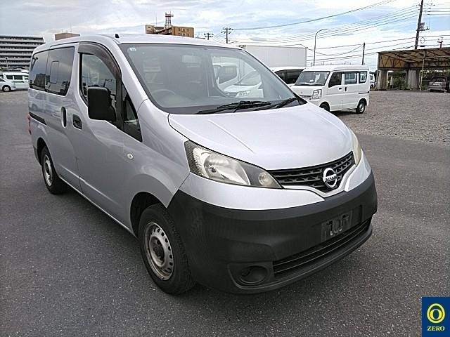 NISSAN NV200 2015