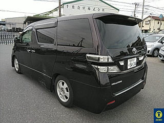 TOYOTA VELLFIRE 2010