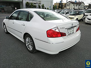 NISSAN FUGA 2009