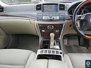 NISSAN FUGA 2009
