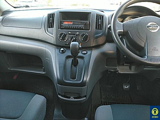 NISSAN NV200 2013