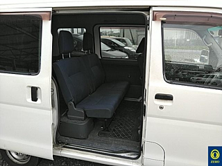 DAIHATSU HIJET VAN 2013
