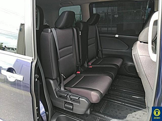 NISSAN SERENA 2018