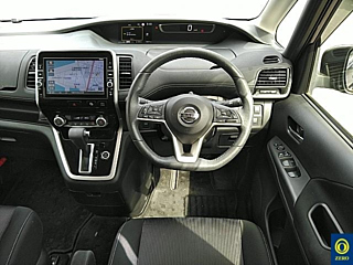 NISSAN SERENA 2018