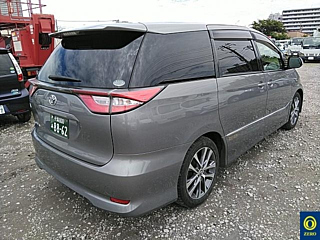 TOYOTA ESTIMA 2017