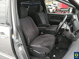 TOYOTA ESTIMA 2017