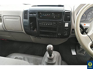 TOYOTA DYNA 2010