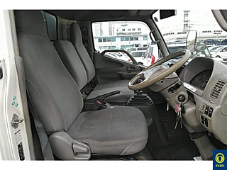 TOYOTA DYNA 2010