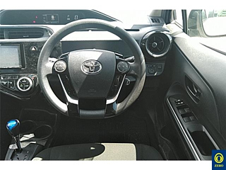TOYOTA AQUA 2018