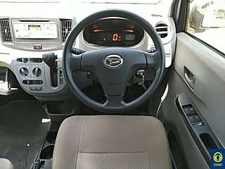 DAIHATSU MIRA E S 2013
