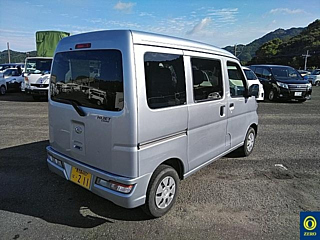 DAIHATSU HIJET VAN 2019