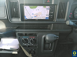 DAIHATSU HIJET VAN 2019