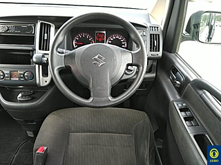 SUZUKI LANDY 2010