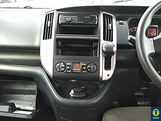 SUZUKI LANDY 2010