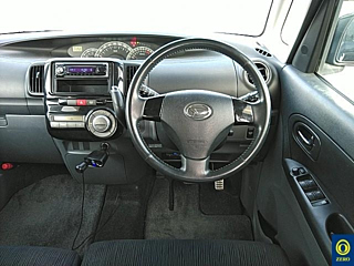 DAIHATSU TANTO 2009