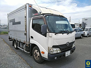 TOYOTA DYNA 2012