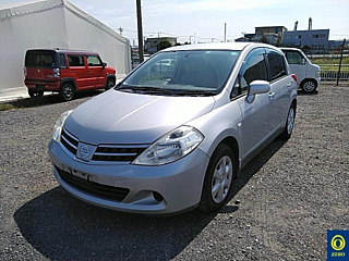 NISSAN TIIDA 2012