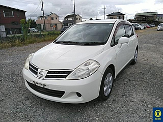 NISSAN TIIDA 2008