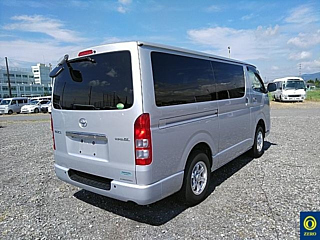 TOYOTA HIACE VAN 2013