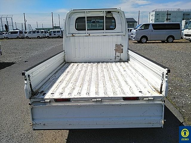 NISSAN CLIPPER TRUCK 2013