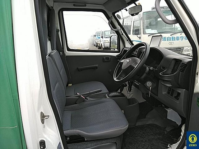NISSAN CLIPPER TRUCK 2013
