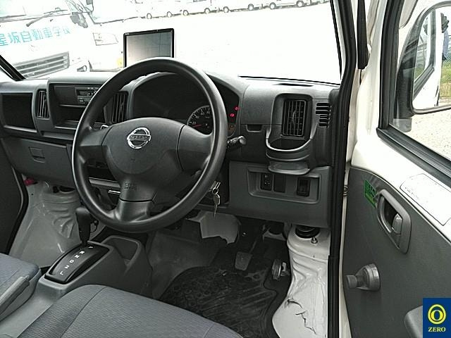 NISSAN CLIPPER TRUCK 2013