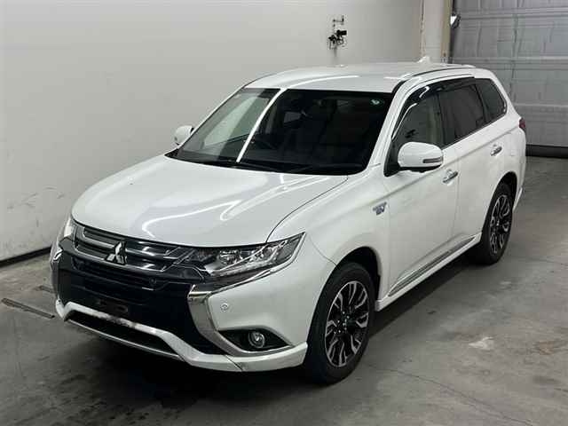 MITSUBISHI OUTLANDER PHEV 2015