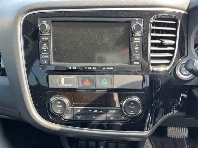 MITSUBISHI OUTLANDER PHEV 2015