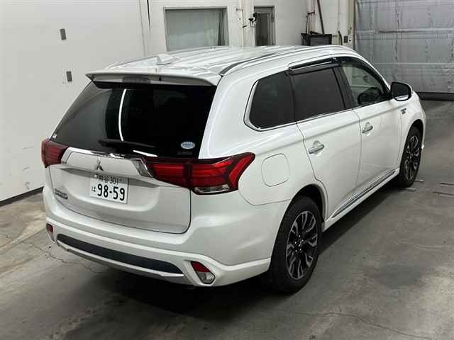 MITSUBISHI OUTLANDER PHEV 2017